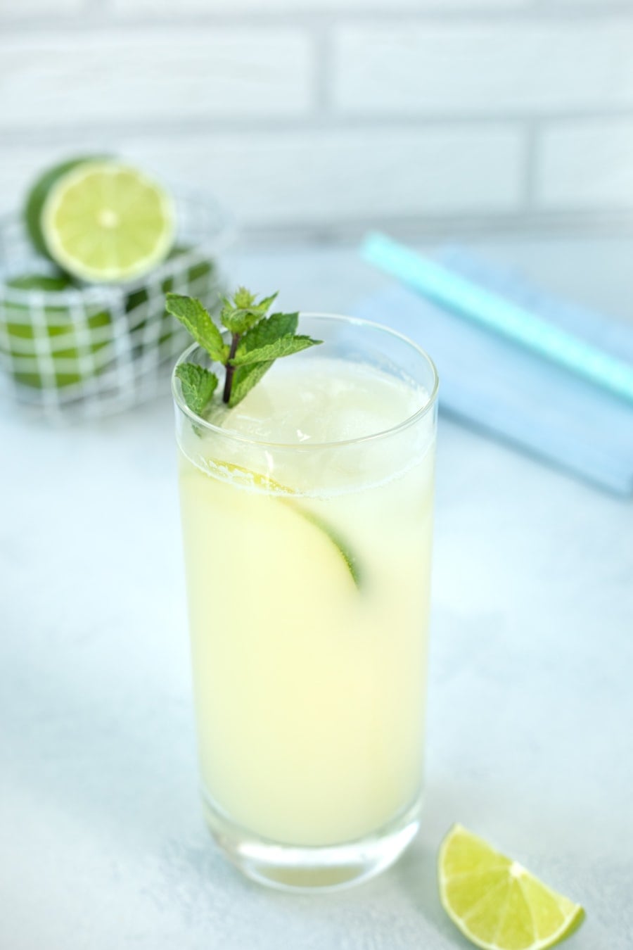 Gondhoraj Lemonade